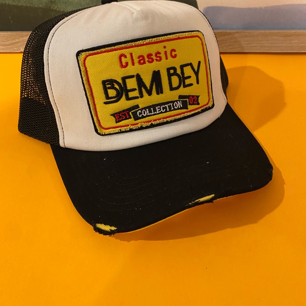 Classic Unisex Black and White Cap